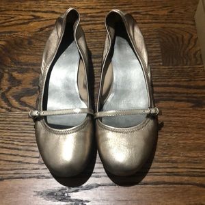 Cole Haan  air Bria gold shoes size 8.5 B